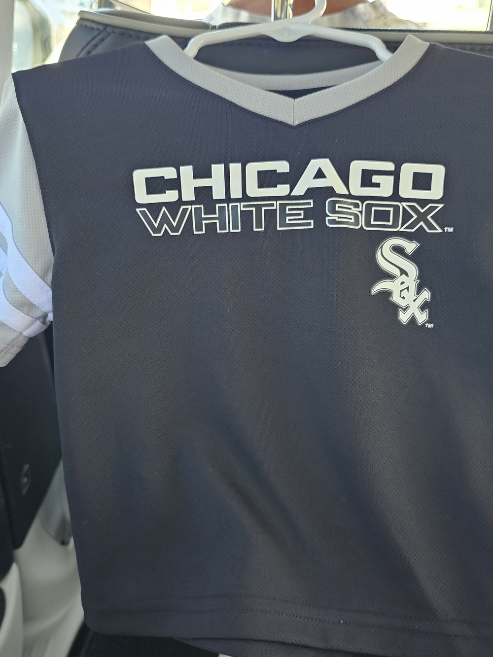Genuine Merchandise Chicago White Sox Black & Gray Short-Sleeve Jersey